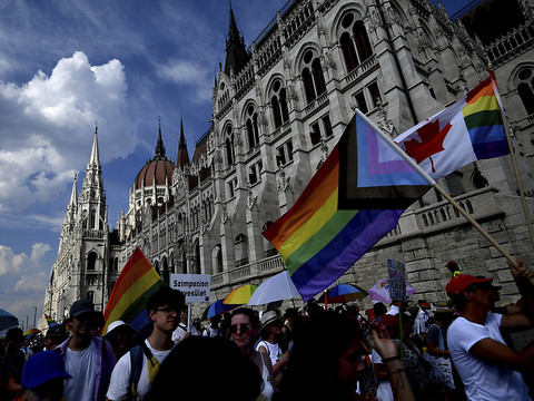 Libertés des personnes LGBT+ en Hongrie: l'ONU 