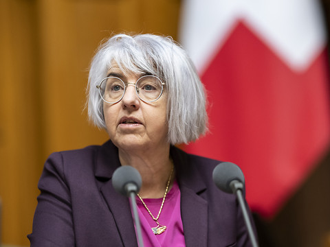 Elisabeth Baume-Schneider appelle à un financement durable de l'OMS