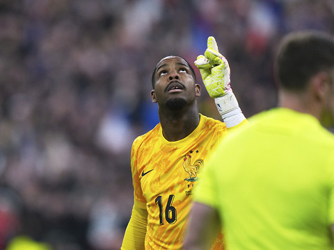La France et l'Espagne se qualifient aux tirs au but