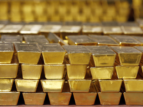 La guerre commerciale pousse l'or vers de nouveaux sommets