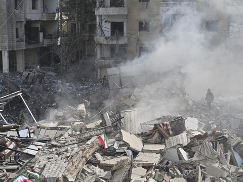 Israël bombarde la banlieue sud de Beyrouth, après 4 mois de trêve