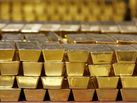 L'or poussé à un record par les tensions commerciales