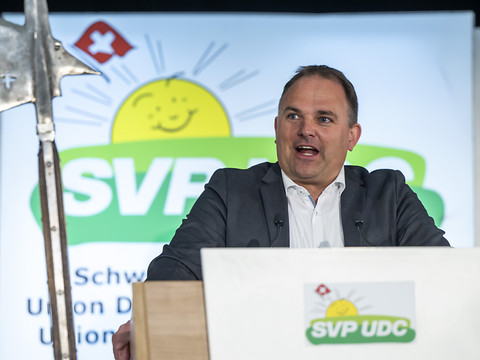 Assemblée UDC: Marcel Dettling tempête contre le 