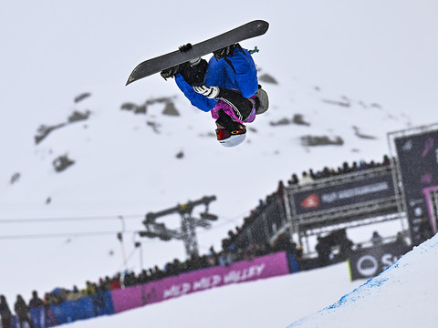 Halfpipe: Burgener et Cie battus, James et Kim titrés