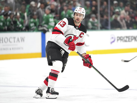 Un 2e triplé en NHL pour Hischier, et un nouveau record