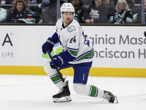 Suter et Vancouver battus par les Jets de Niederreiter