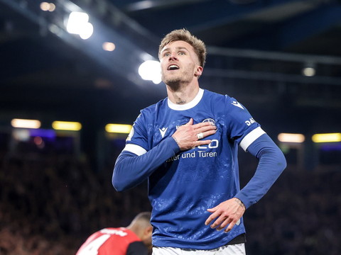 Leverkusen battu par Bielefeld, club de D3