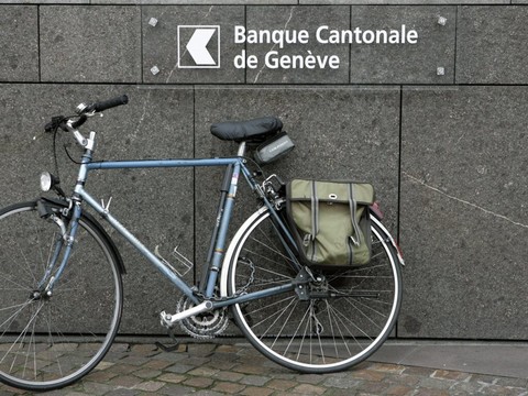 La BC de Genève fait de l'oeil aux petits porteurs
