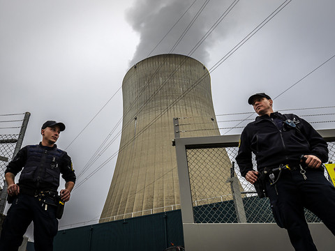 Forte opposition au relancement du nucléaire voulu par Berne