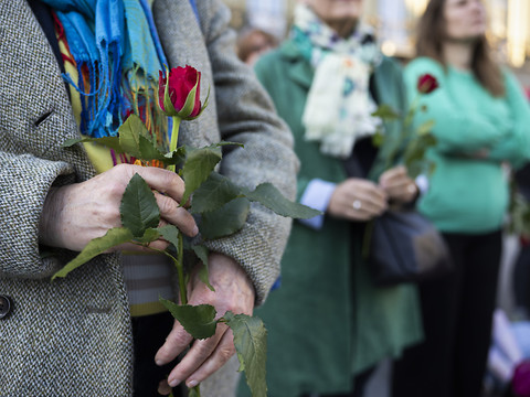 300 personnes rassemblées à Berne pour dénoncer les féminicides