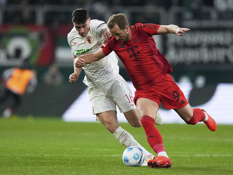 Zesiger voit rouge face au Bayern, qui s'impose 3-1 à Augsbourg