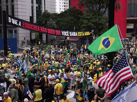 Brésil: Bolsonaro mobilise de nouveau ses partisans