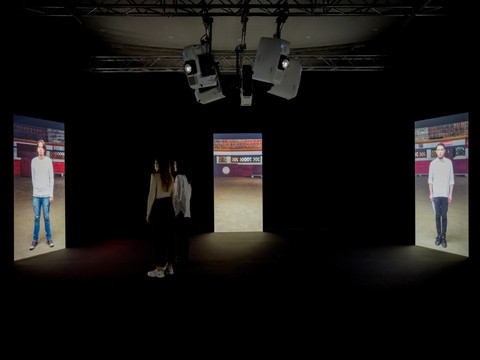 Installation de Suzanne Lacy au Musée Tinguely à Bâle