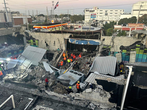 Toit d'une discothèque effondré à Saint-Domingue: au moins 58 morts