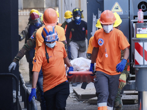 Discothèque effondrée à Saint-Domingue: le bilan monte à 184 morts