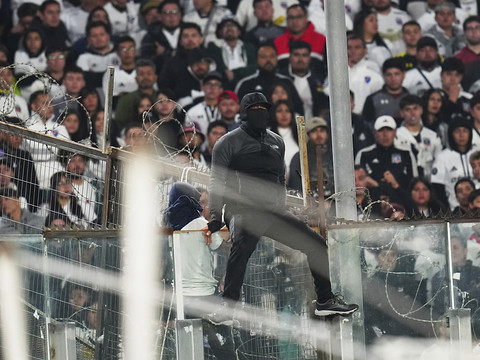 Deux supporters tués dans un mouvement de foule