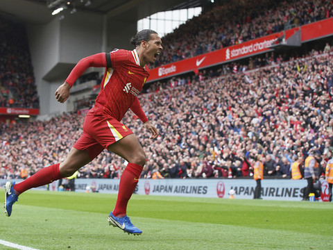 Premier League: Liverpool se rapproche du titre