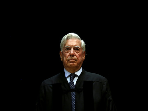 Décès du Nobel de littérature Mario Vargas Llosa à 89 ans à Lima