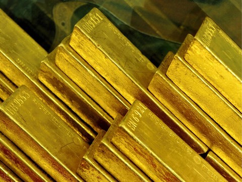 L'or atteint un nouveau sommet profitant de la confusion régnante