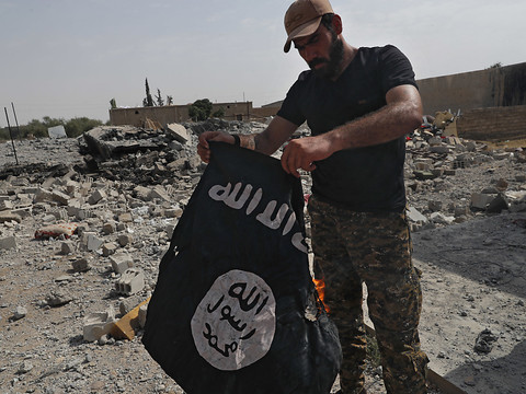 Un jeune Suisse inculpé pour un projet de voyage de djihad