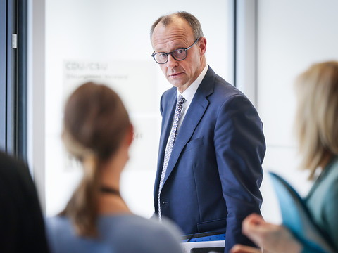 Le Bundestag convoqué le 6 mai pour élire Friedrich Merz