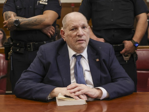 L'ex-roi du cinéma Harvey Weinstein rejugé à New York