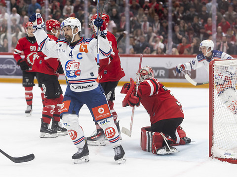 Lausanne perd l'acte I et l'avantage de la glace