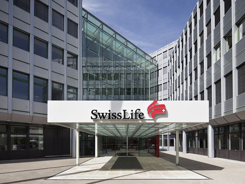Le patron de Swiss Life a moins bien gagné que son prédécesseur