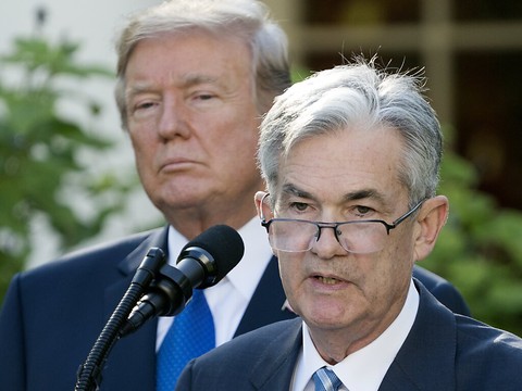Trump examine la possibilité de renvoyer le président de la Fed