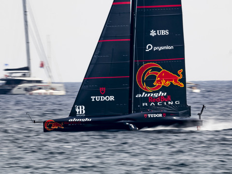 Alinghi se désengage de la Coupe de l'America