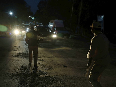 Cachemire indien: 26 morts dans une attaque contre des touristes