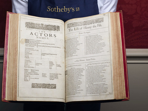 Quatre recueils de Shakespeare aux enchères à Londres