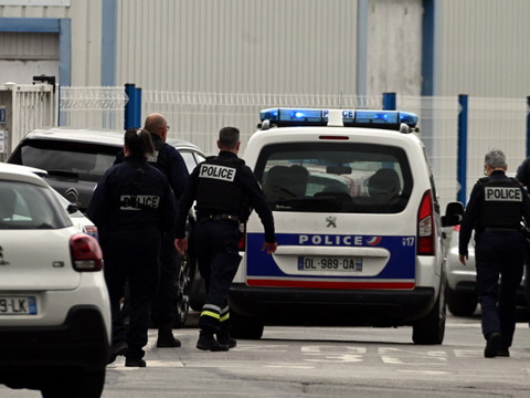 Une lycéenne tuée à Nantes, le suspect hospitalisé