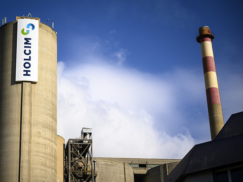 Revenus stables et rentabilité en repli pour Holcim