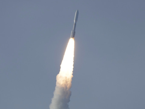 Amazon a lancé les premiers satellites de sa constellation Internet
