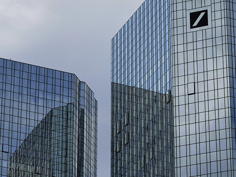 Deutsche Bank entame bien l'année 2025 et confirme ses objectifs