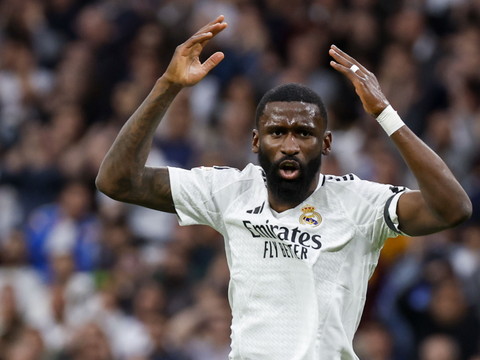 Real Madrid: opération à un genou pour Rüdiger