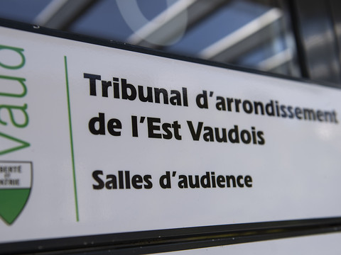 Un policier vaudois face à la justice pour avoir tiré sur un piéton