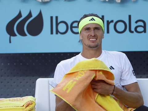Zverev sorti en 16e de finale