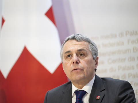 Accords avec l'UE: le Conseil fédéral pour un référendum facultatif