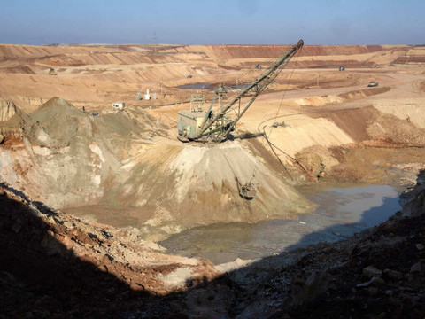 Washington et Kiev signent un accord sur les minerais ukrainiens