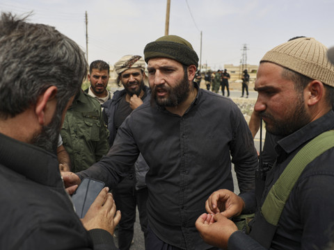 Bilan des heurts religieux en Syrie: plus de 100 tués en 2 jours