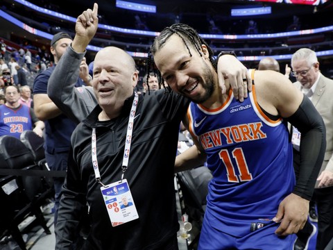 Brunson envoie les Knicks en demi-finale de Conférence