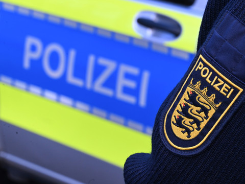Une voiture fonce dans la foule à Stuttgart: un mort, huit blessés