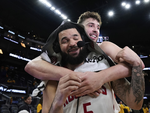 Les Warriors poussés au 7e match par Houston
