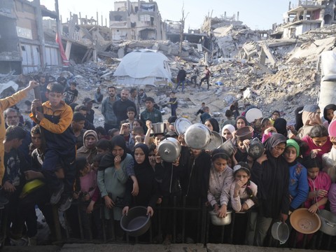 Gaza: la Défense civile annonce 11 morts, dont trois enfants