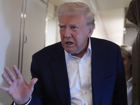 Trump annonce des droits de douane de 100% sur les films étrangers