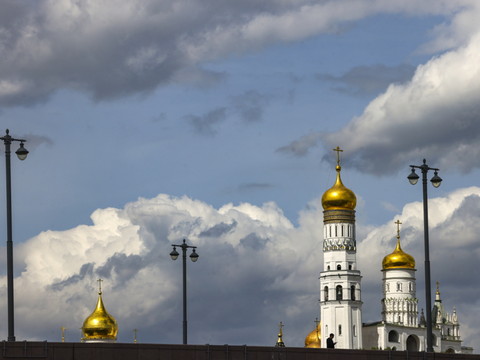 Attaque de drones ukrainiens visant Moscou déjouée, selon la Russie