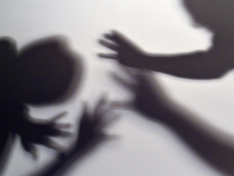 L'éducation sans violence inscrite dans le code civil