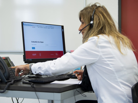 Valais: une hotline accessible aux victimes de violences